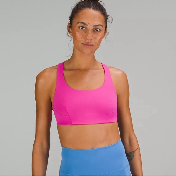 Sonic pink lululemon set, Wundertrain bra and fast and free shorts size 4 & 2 - Picture 6 of 6